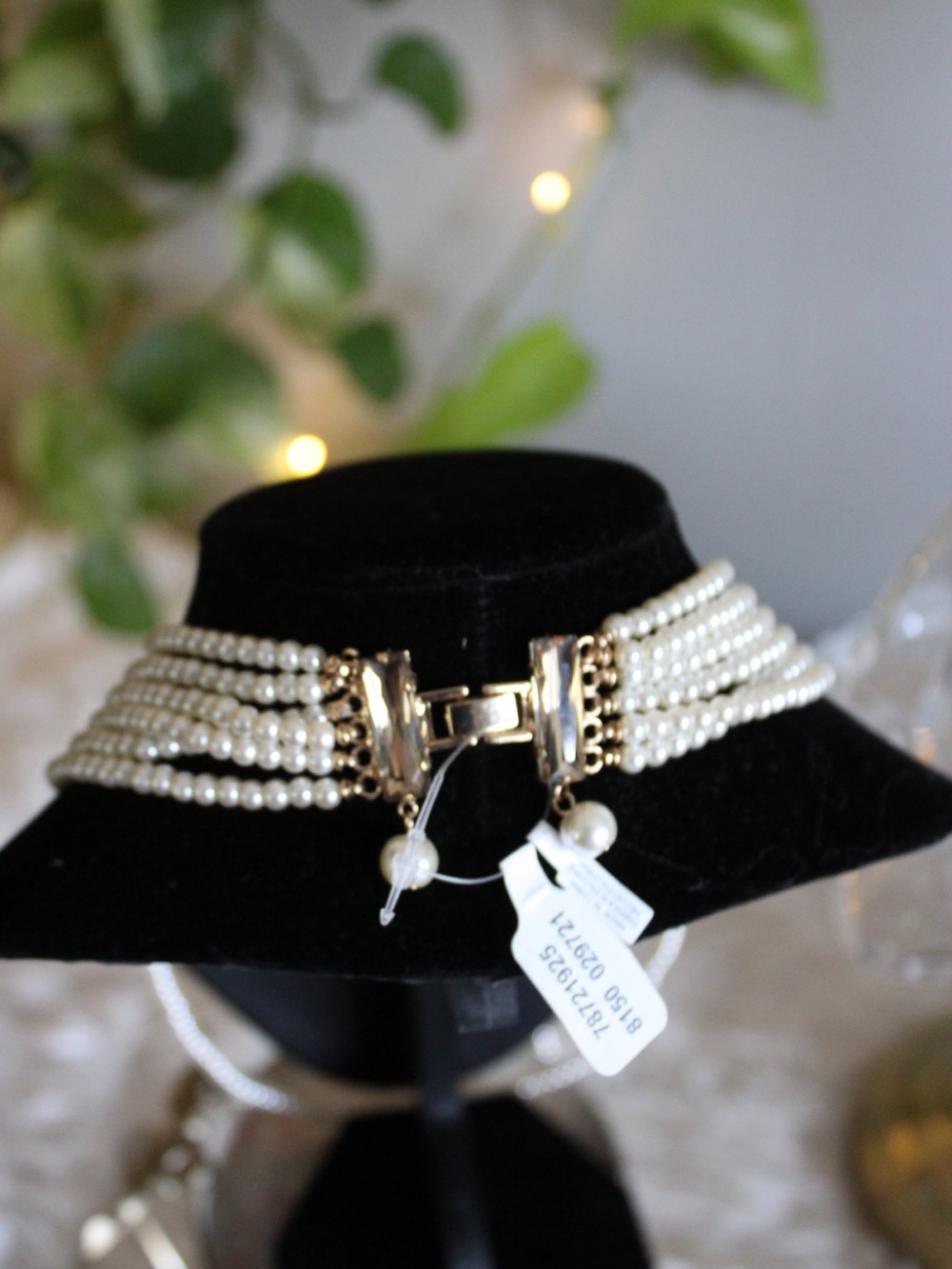 Anthropologie Multi-Strand Faux Pearl Statement Necklace NWT - Picture 4 of 15